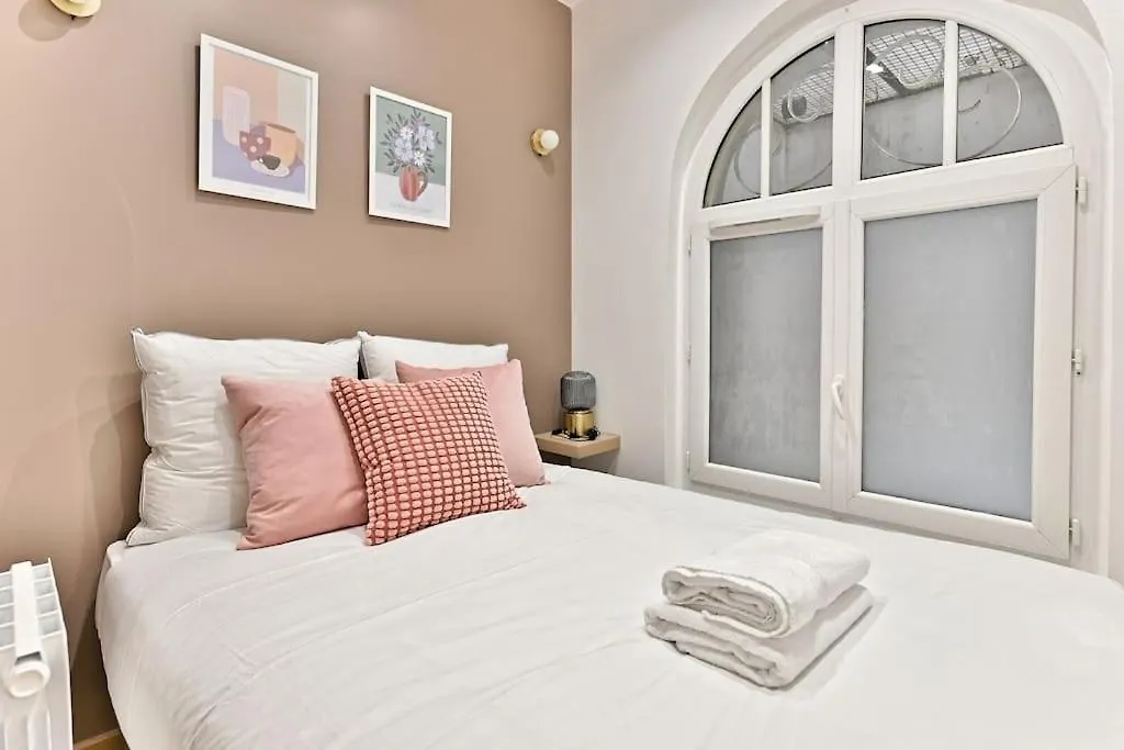Appartement Central Equipe Paris Nation 0*,  France