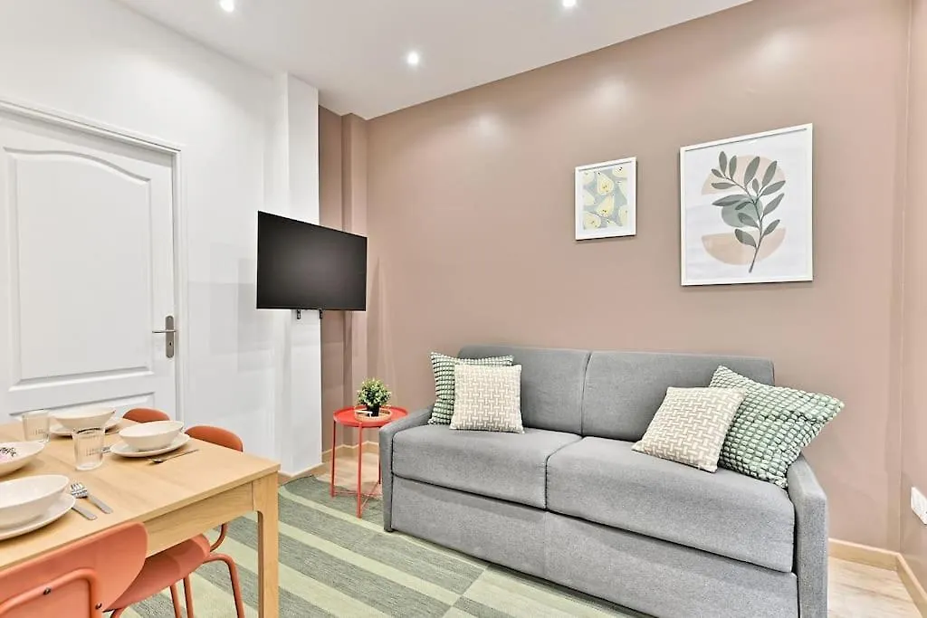 Appartement Central Equipe Paris Nation 0*,